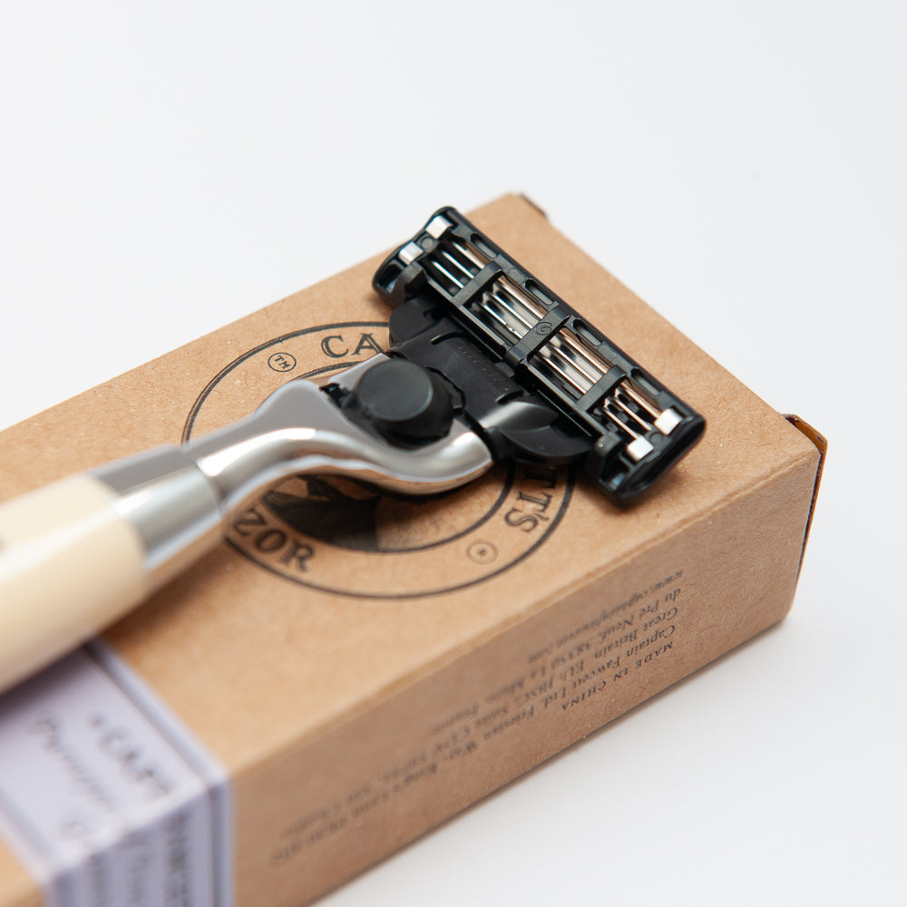 captain-fawcett-finest-hand-crafted-safety-razor-rasierhobel-imitat-elfenbein image 4