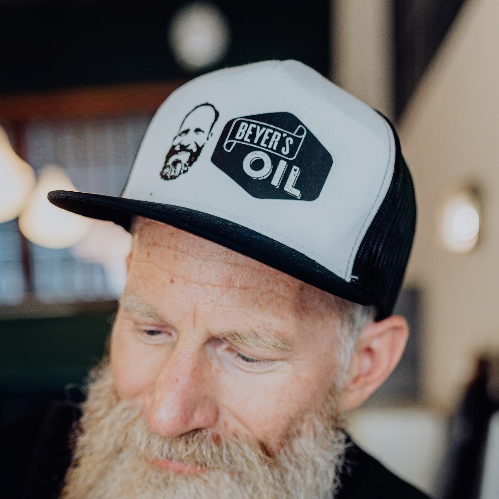 beyer-s-oil-trucker-cap-snapback-schwarz-mit-logo image 2