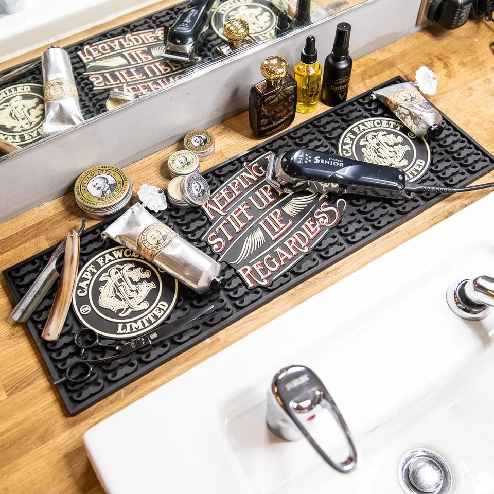 captain-fawcett-rubber-tool-mat-hitzebest-ndige-barber-matte image 1